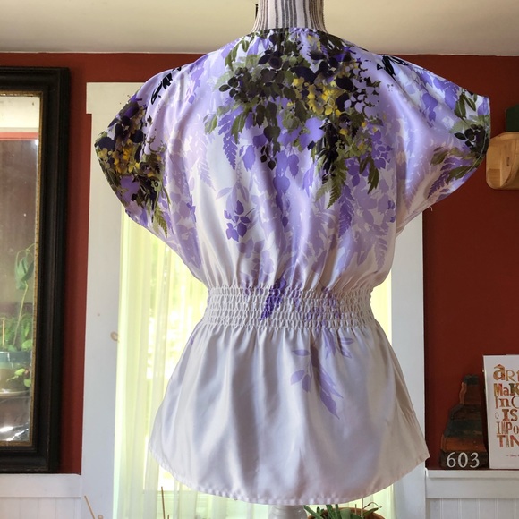 Empire waist, top. - Picture 2 of 7